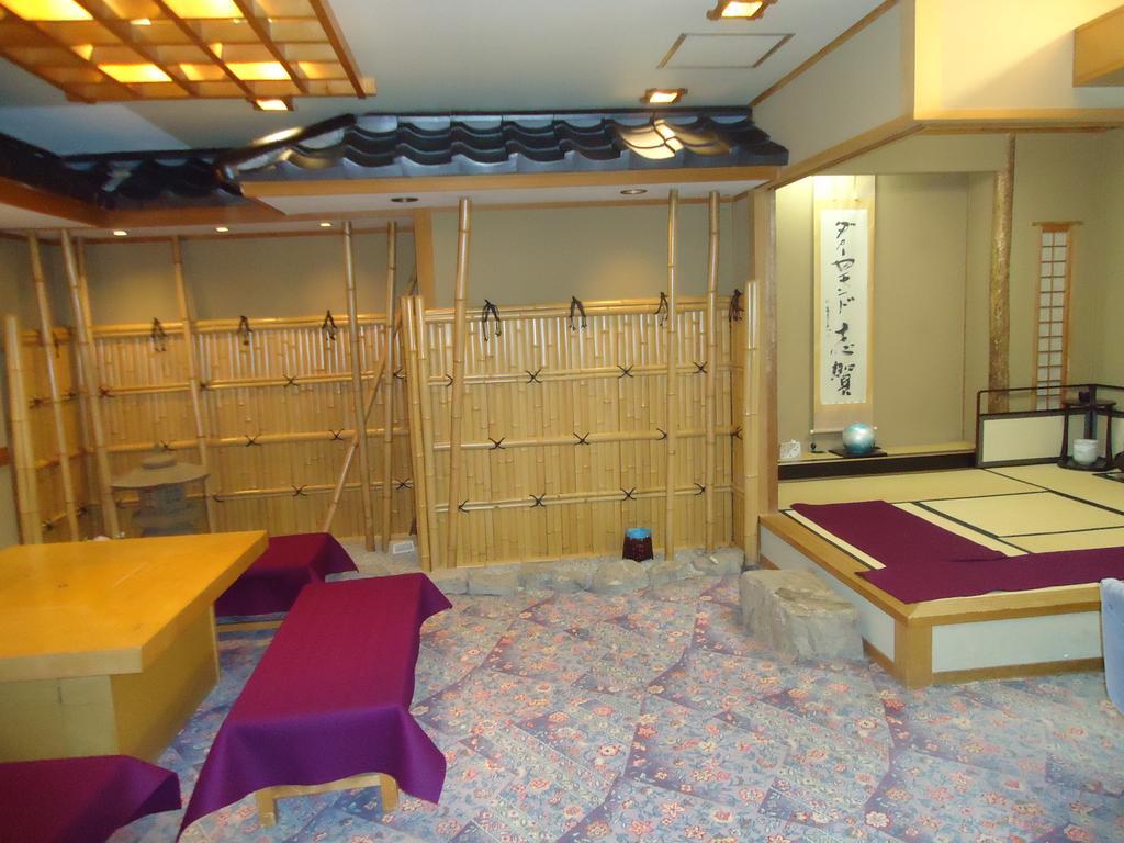Отель Diamond Shiga Яманути Экстерьер фото